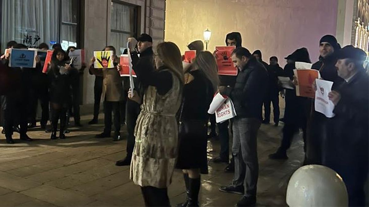 Bakü'de ses getiren protesto! Türkiye karşıtı skandal film Azerbaycanlıları kızdırdı