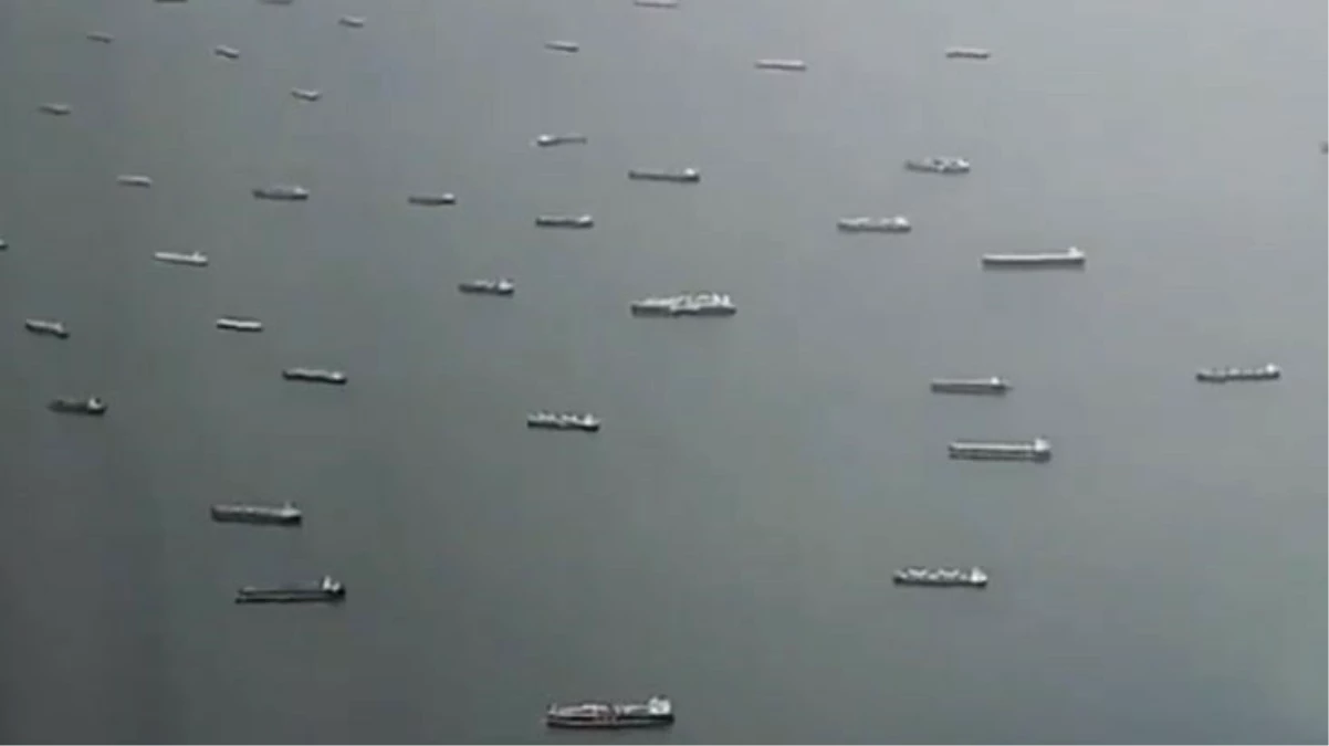 Küresel ticarette tehlike çanları çalıyor! Kuraklık Panama Kanalı'nı vurdu, gemiler körfeze demir attı