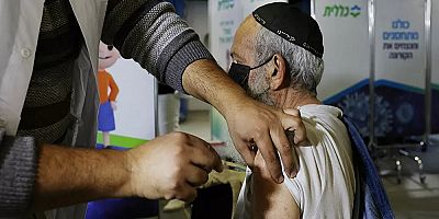 İsrail gazetesi: Ülkede Pfizer aşısı yaptıran 13 kişi yüz felci oldu