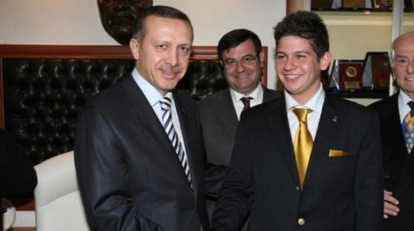 AK Parti İzmir'de Gençlerin Yeni Başkanı Belli Oldu