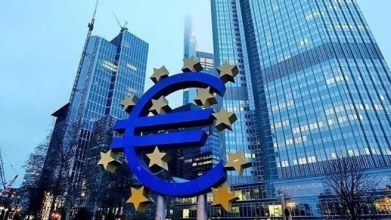 Avrupa Merkez Bankası’nda 15 yıl sonra ilk kez oldu!