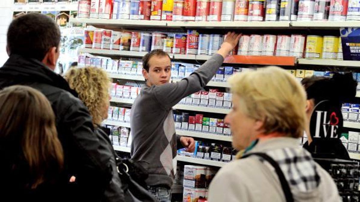 Belçika ve Hollanda otomatlar ve süpermarketlerde sigara satışını yasaklıyor