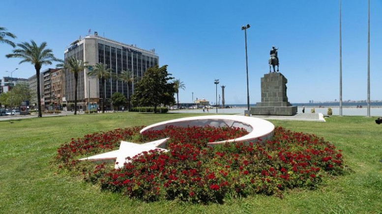 Büyükşehir kentin çehresini güzelleştirmeye devam ediyor