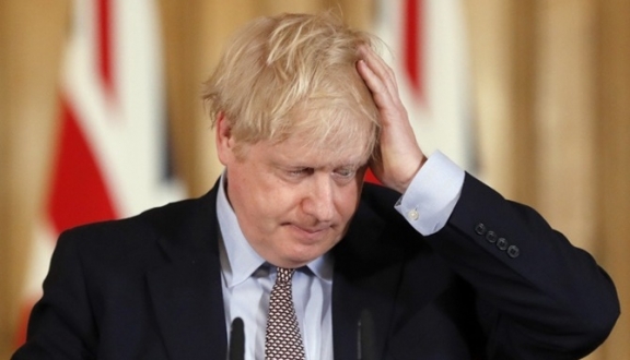 Covid 19'a Yakalanan İngiltere Başbakanı Boris Johnson Hastaneye Kaldırıldı