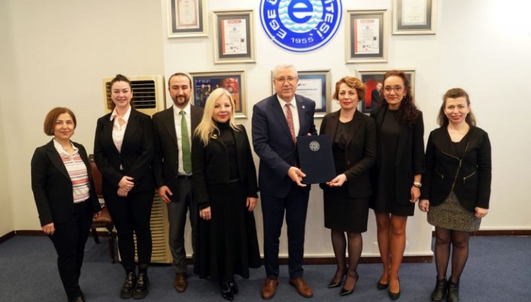 Ege Üniversitesi  ile Azerbaycan Mimarlık ve İnşaat Üniversitesi nükleer bilimler alanında güçlerini birleştirdi