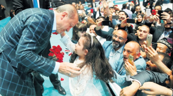 Erdoğan'dan Kılıçdaroğluna: Haddini Bil! Ben Halkımdan Besleniyorum