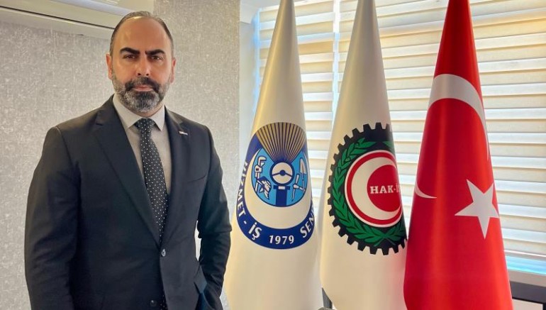 HAK-İŞ HİZMET-İŞ İzmir Şube Başkanı Gültekin Şimşek: 'İnsan Onuruna Yaraşır Bir Yaşam Talep Ediyoruz'