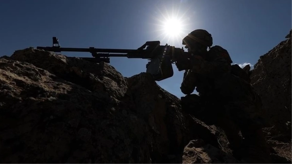 Irak'ın kuzeyinde 12 PKK'lı terörist etkisiz hale getirildi