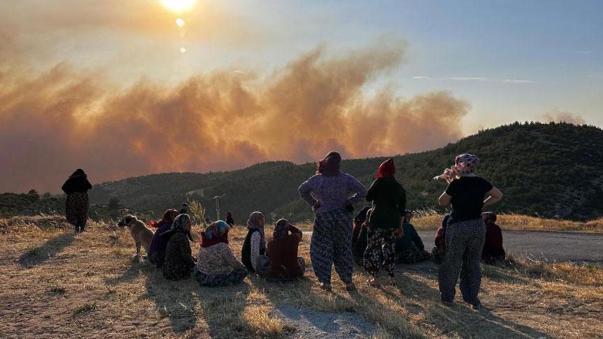 Manisa'da 10 mahalle boşaltıldı, müdahale devam ediyor! İşte son durum