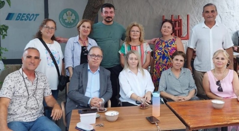 Merhum Ferdi Zeyrek ve Şehitlerin Anısına Aşure Hayrı