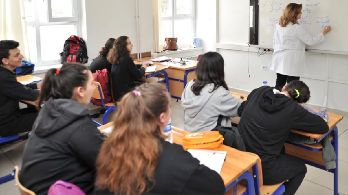 Milli Eğitim Bakanı Tekin: Türkçe ortalaması 70 olmayan öğrenci sınıf geçemeyecek