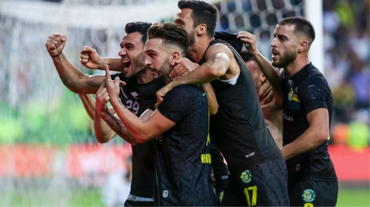 Son Dakika: Bucaspor'u 3-0 mağlup eden Şanlıurfaspor, Spor Toto 1. Lig'e yükseldi