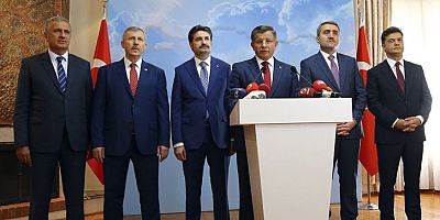 Ahmet Davutoğlu Yeni Partisi İçin Başvuru Yaptı