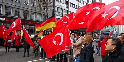 Avrupa Türk Çocuklara Göz Dikti
