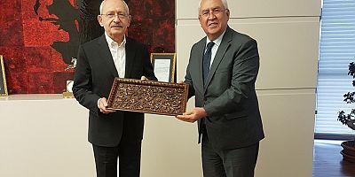Başkan Selvitopu CHP Genel Başkanı Kılıçdaroğlunu ziyaret etti