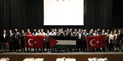 Bergama Belediye Meclisi Toplantısı’ndan İsrail’e kınama