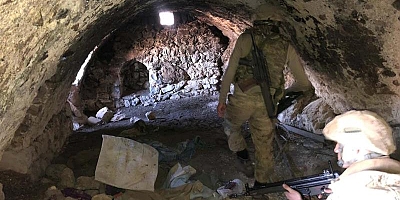 'Girilemez' Deniliyordu! TSK, Terör Örgütü PKK'nın Yöneticilerinin Kaldığı Mağarayı Yerle Bir Etti