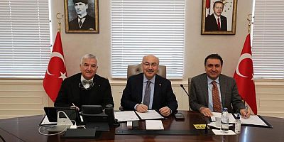 İzmir İl Milli Eğitim Müdürlüğü ve ETİK Arasında Mesleki ve Teknik Eğitim İş Birliği Protokolü İmzalandı