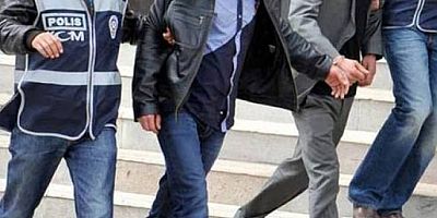 İzmir merkezli FETÖ operasyonunda 23 şüpheliye gözaltı kararı