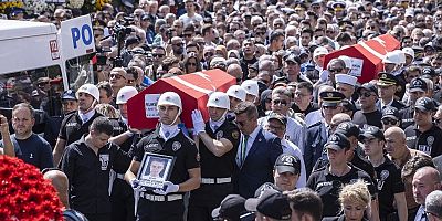 İzmir şehitlerine veda! Baba, şehit oğlunun cenaze namazını kıldırdı, gözyaşları sel oldu!