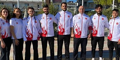 KICK BOKS Dünya Şampiyonasında İzmirli Sporcu Ve Antrenörlerimizden Büyük Başarı