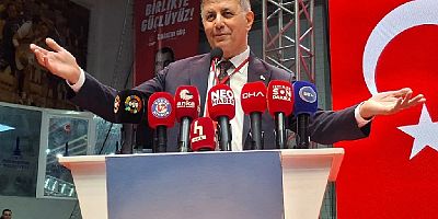Cemil Tugay'dan salonu ayağa kaldıran konuşma