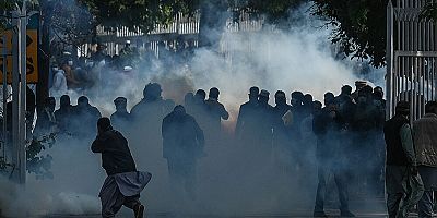 Pakistan İçişleri Bakanı: Protesto müdahalesindeki gaz