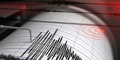 İzmir açıklarında şiddetli deprem