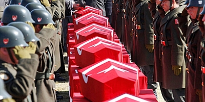Son dakika... Pençe Kilit bölgesinde metan gazından şehit olan askerlerimizin sayısı 12'ye yükseldi
