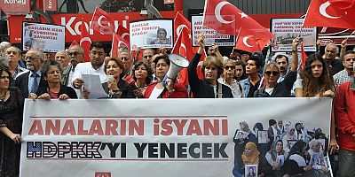 Vatan Partisi İzmir Evlat Nöbeti Tutan Analar İçin Harekete Geçti